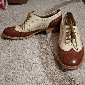 Wanted Beige and Tan Shoes 8.5